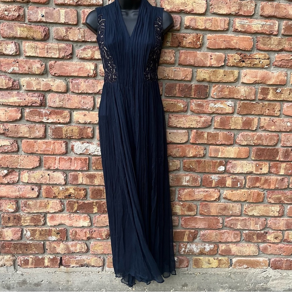 TADASHI SOJI 2 LONG BLACK SLEEVELESS SEMI FORMAL DRESS V NECK GATHERED DETAIL